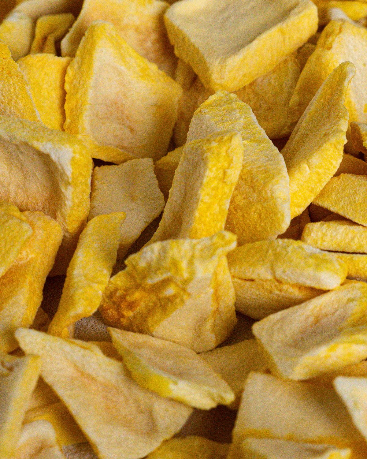 freeze-dried-mango-pieces_ASD_Orchards